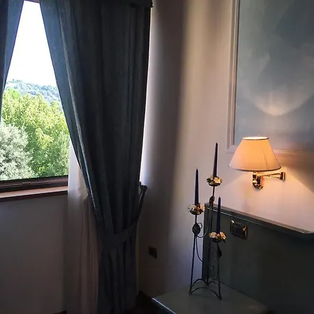 Otel Oscar E Amorina