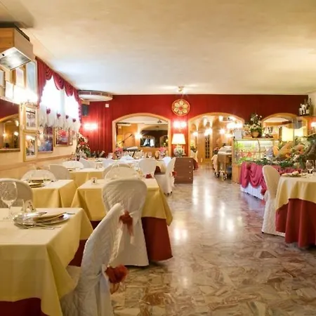 Otel Oscar E Amorina Montegiorgio