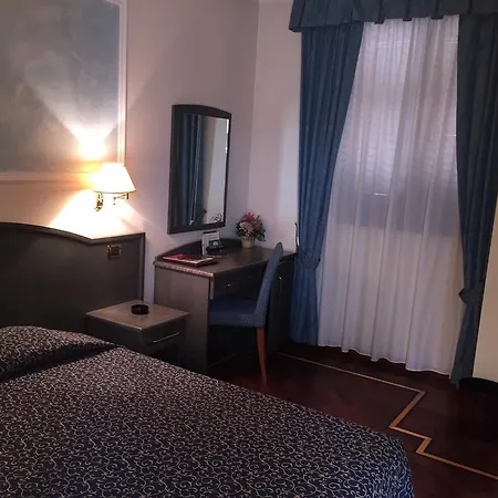 호텔 Oscar E Amorina 4*